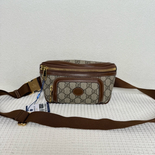 99新 GUCCI/古驰 98新/5868经典时尚棕老花小号胸包