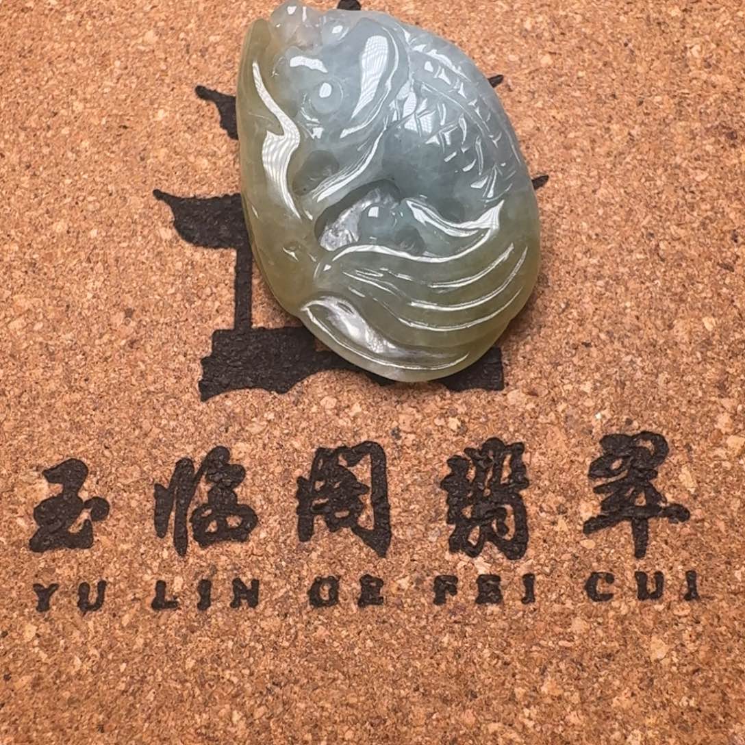 翡翠未镶嵌颈饰翡翠魚牌