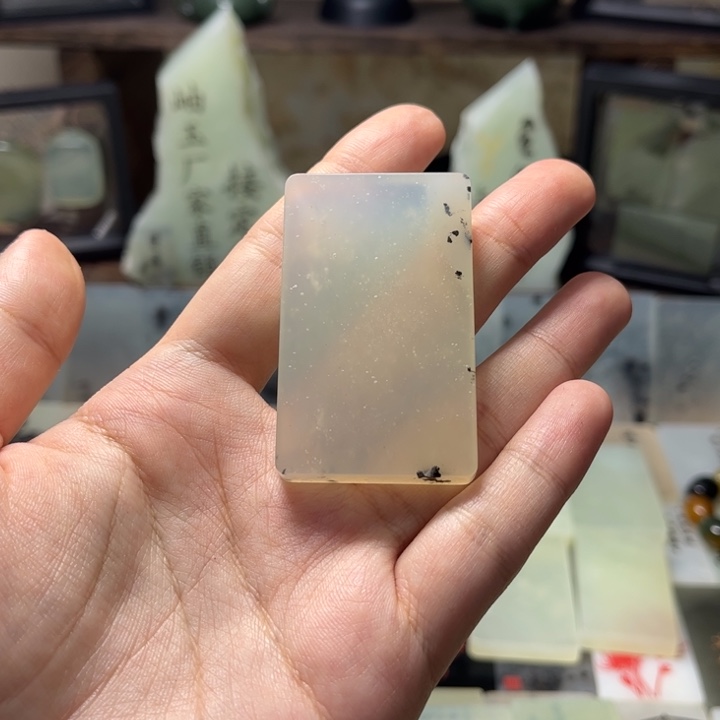 蛇纹石玉合金颈饰