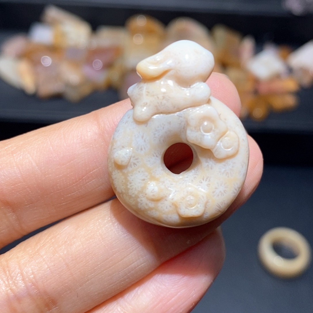 【闪购商品】硅化玉颈饰未镶嵌