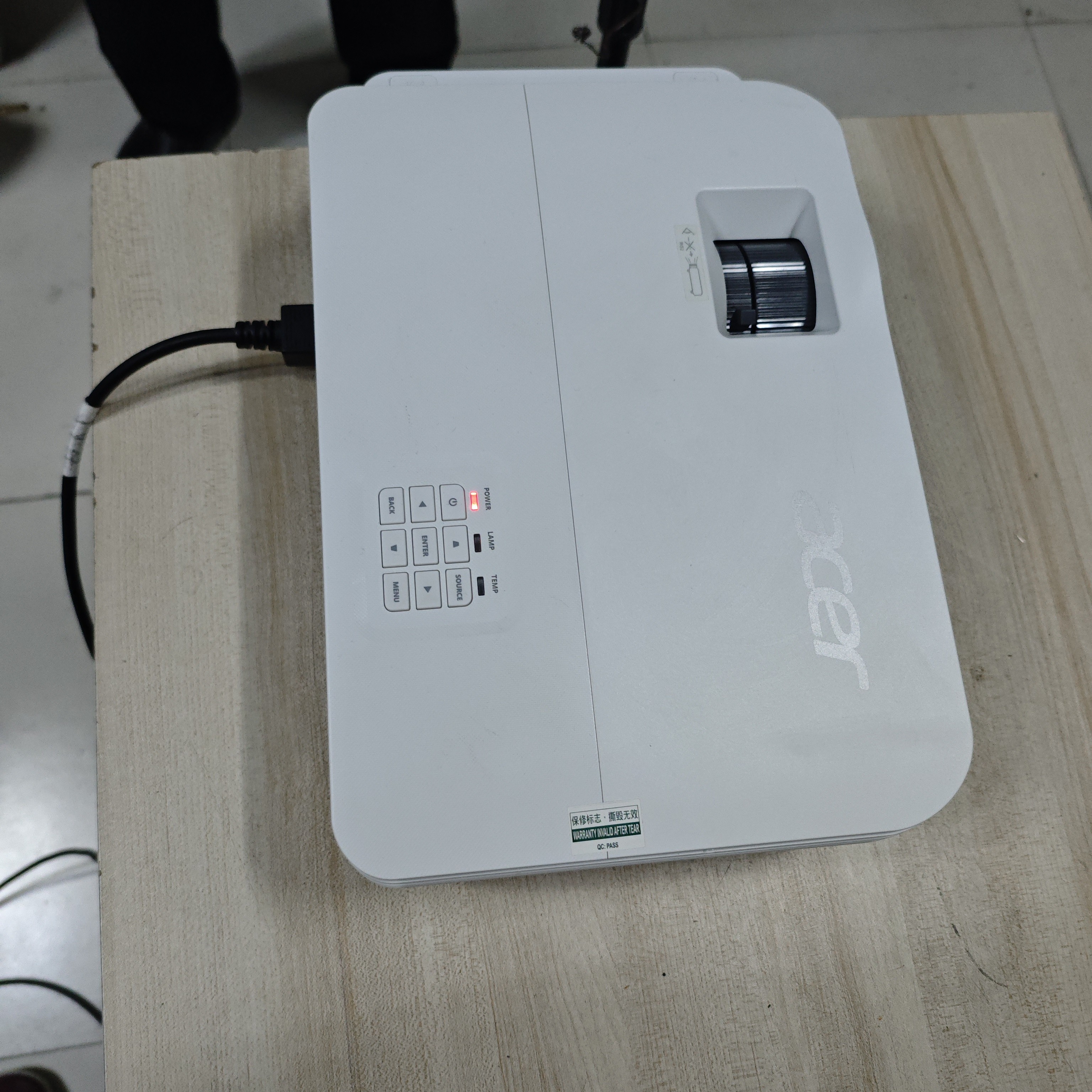 高清长焦投影仪运费到付