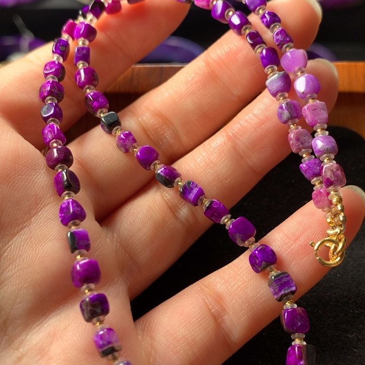 苏纪石（舒俱来）项链18K金镶嵌