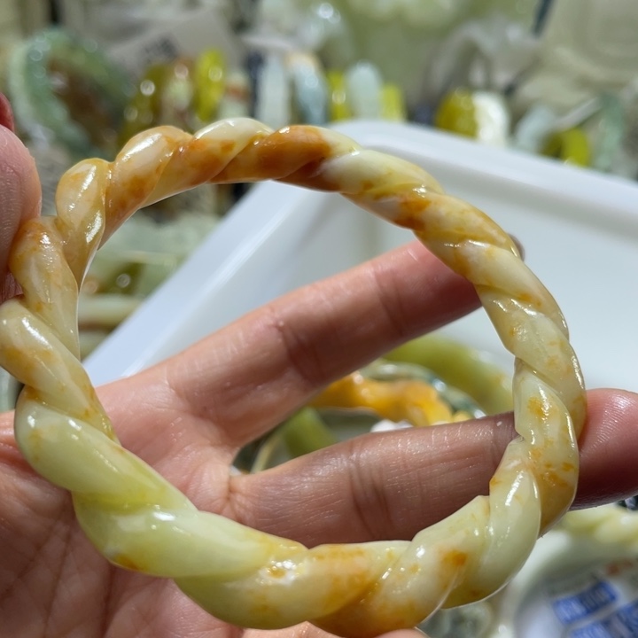 岫玉未镶嵌手镯59.60