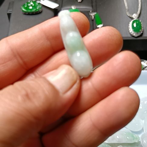 翡翠未镶嵌颈饰天然A货翡翠，支持复检35/11/9