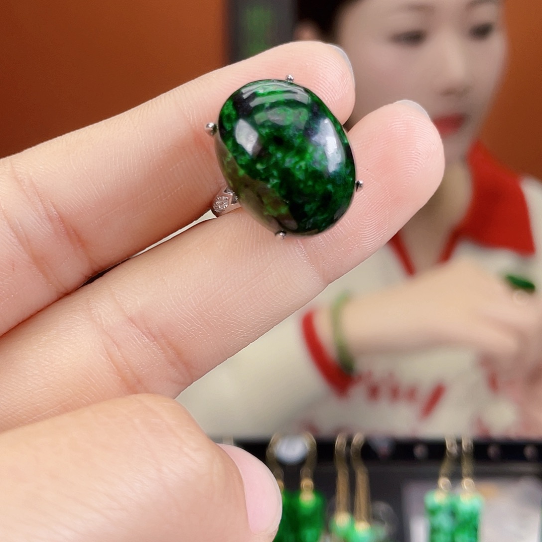 翡翠银S925镶嵌耳饰