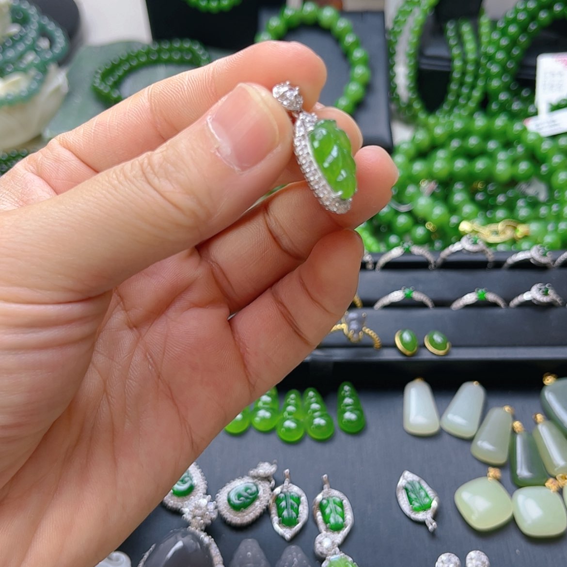 【闪购商品】和田玉银S925镶嵌颈饰