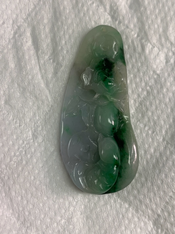 玉如军意翡翠珠宝