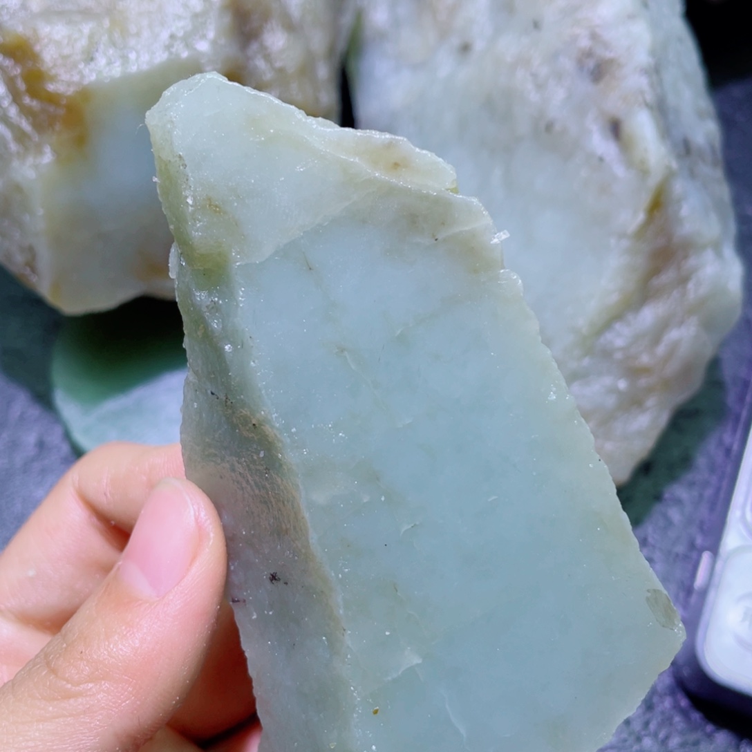 和田玉未镶嵌珠宝半成品