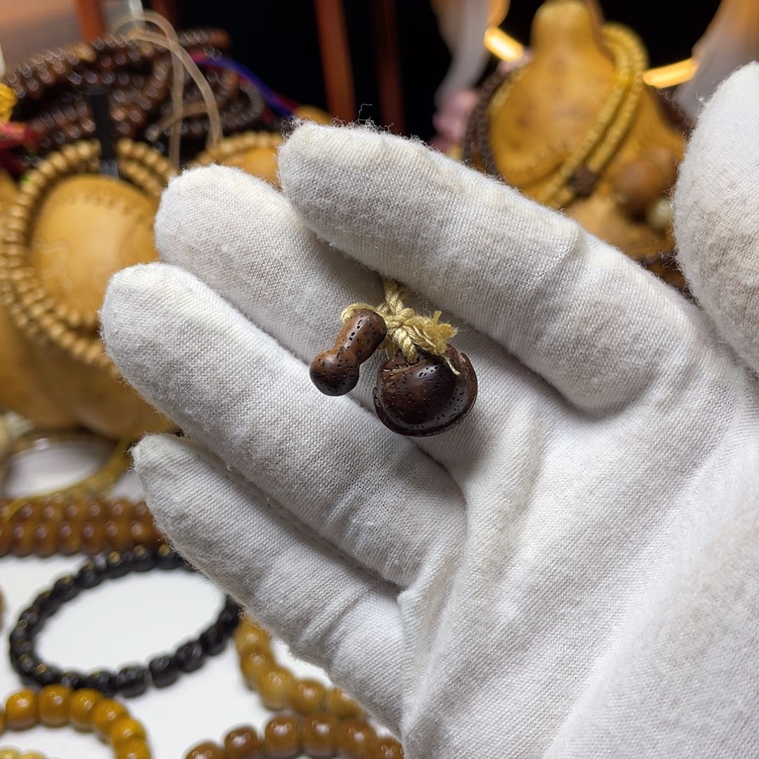 手串星月菩提雕刻木鱼