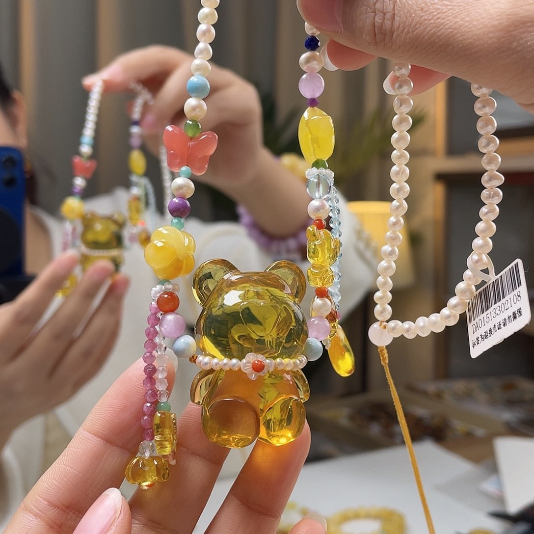 蓝珀颈饰未镶嵌蓝珀吊坠