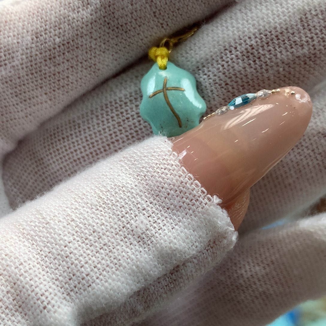 绿松石未镶嵌挂件