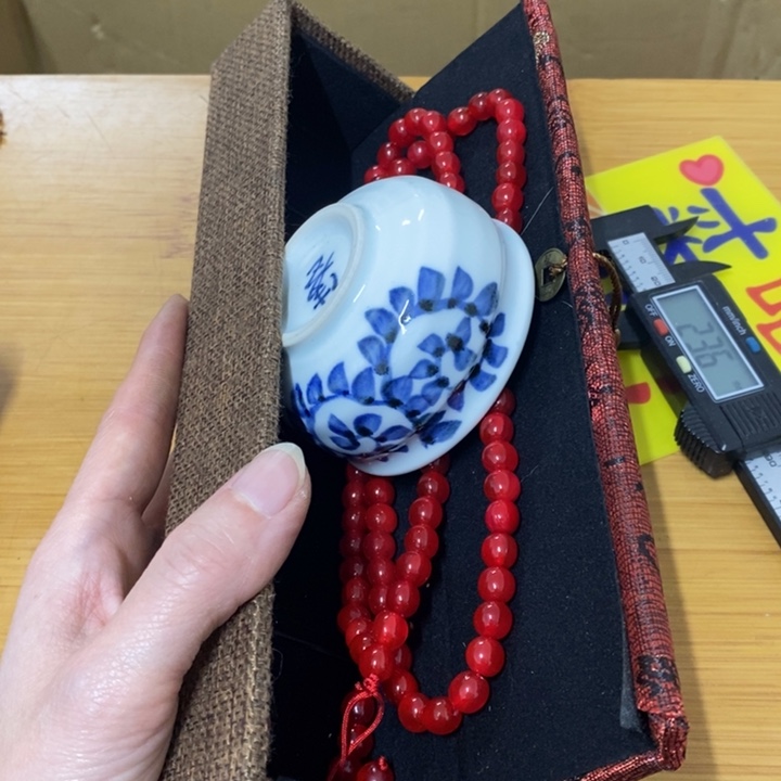 瓷中古工艺品一件