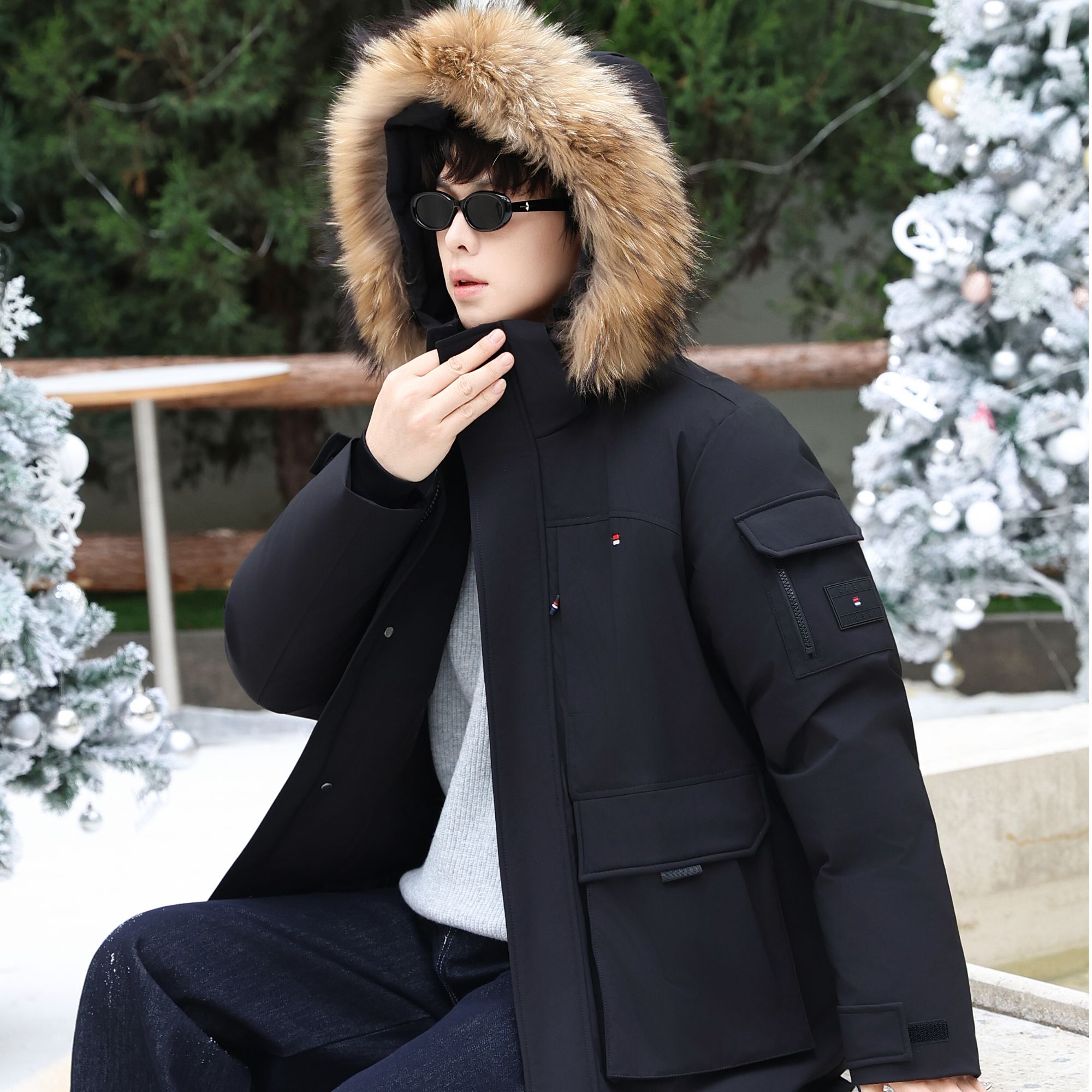 欢欢派克气质百搭户外脱卸帽情侣款羽绒服