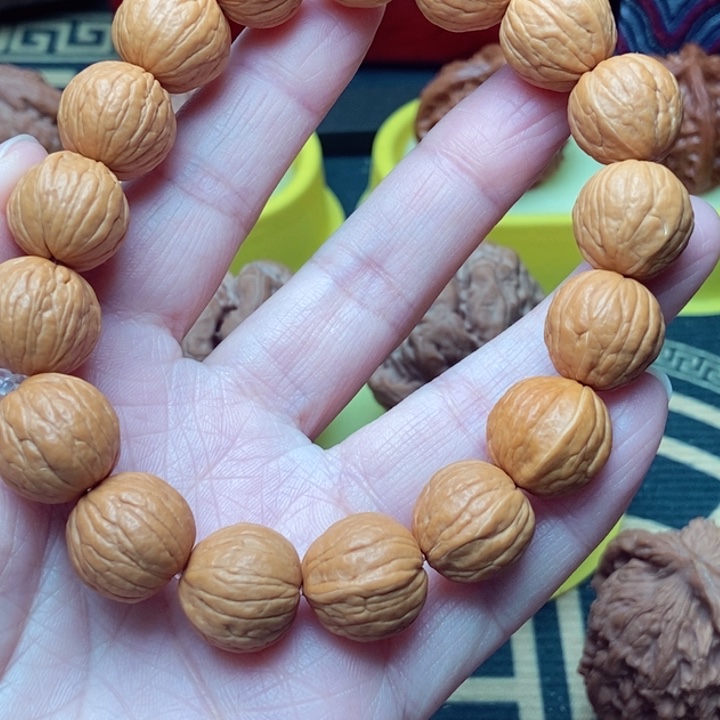 怎***样把件文玩核桃串串