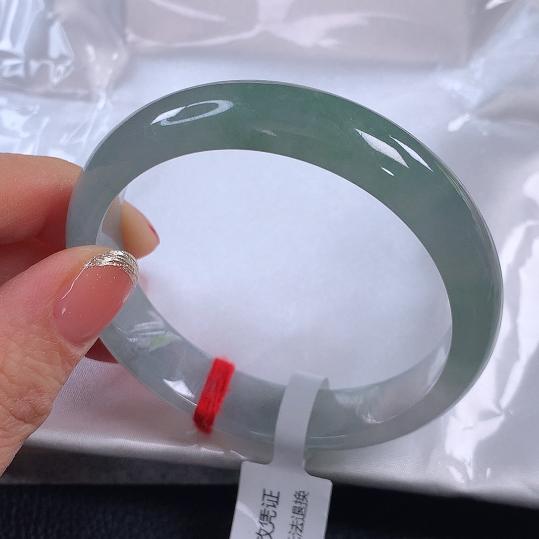 翡翠手镯未镶嵌 正圈