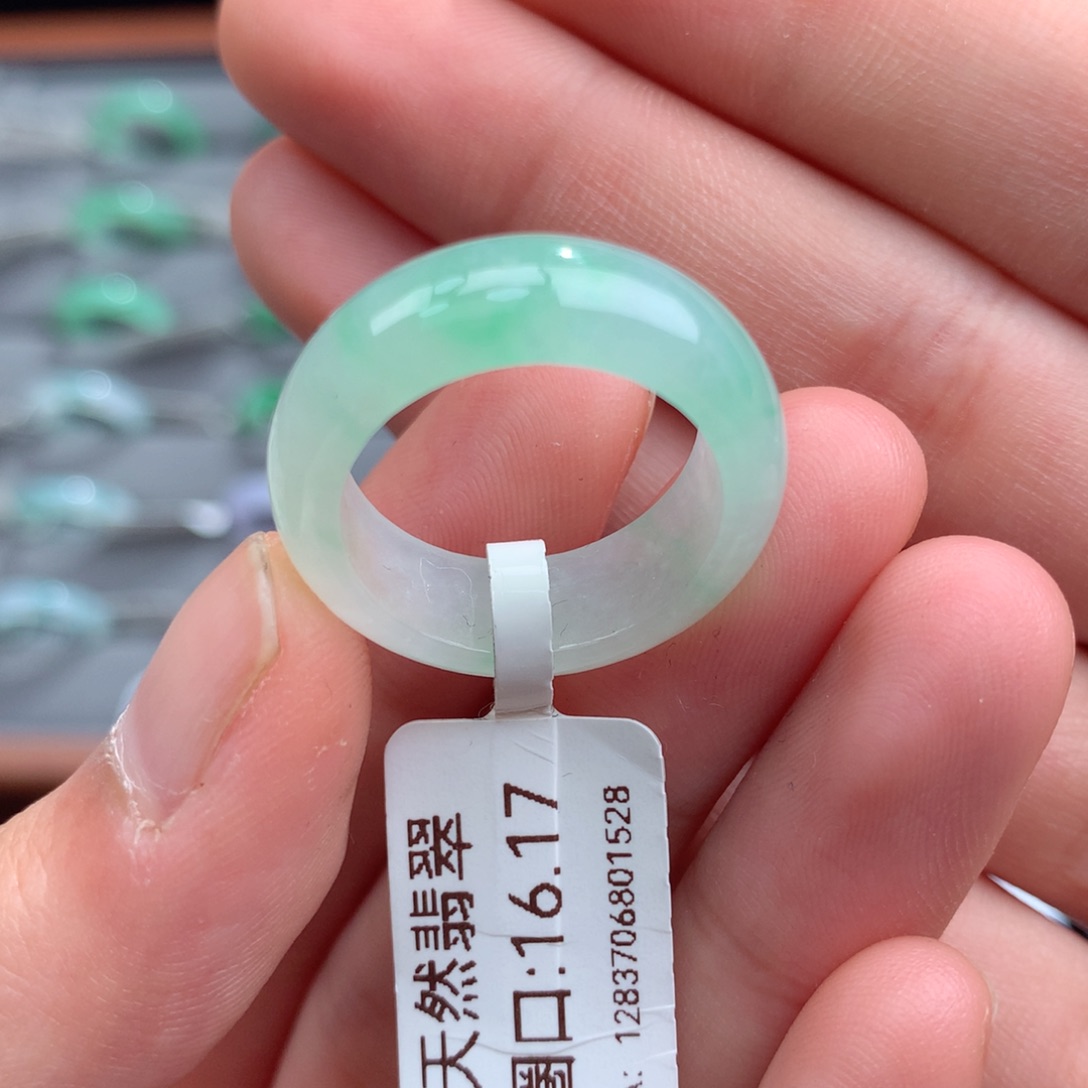 翡翠戒指未镶嵌天然