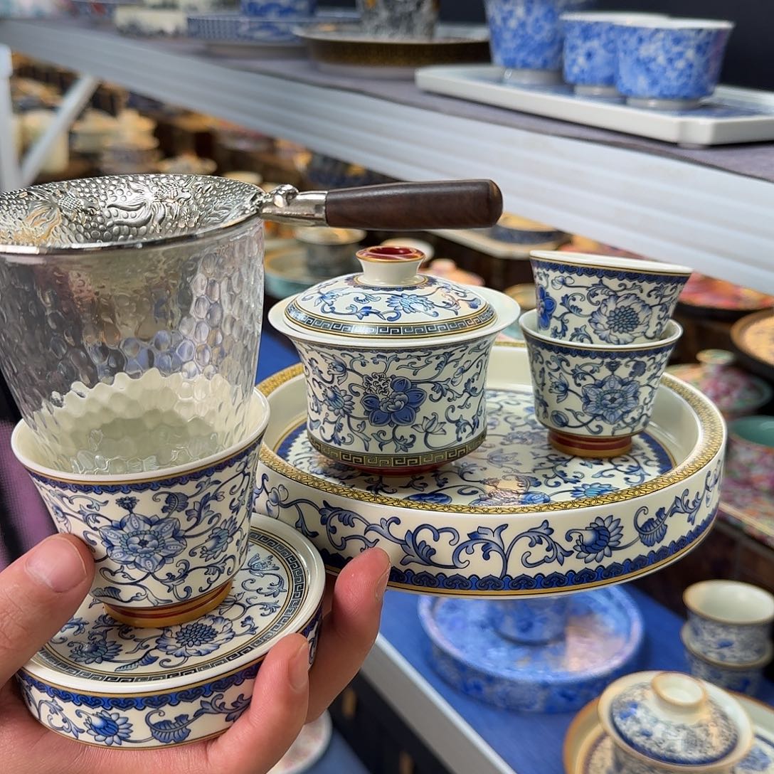 我们的目标是成为一个优秀的人