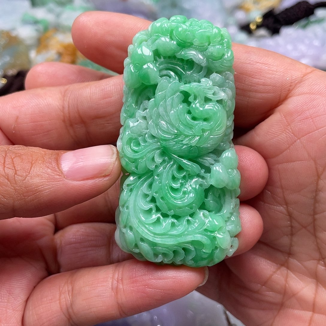 颈饰未镶嵌翡翠翡玉缘翡翠