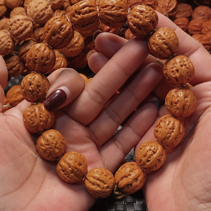 【闪购商品】文玩核桃吊坠京八棱