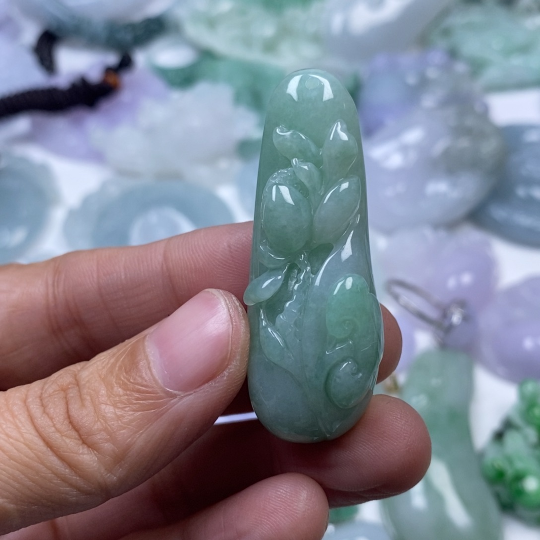 颈饰未镶嵌翡翠翡翠