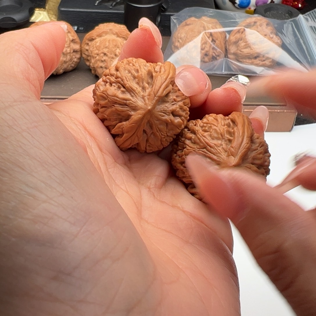 文玩核桃把件莲花