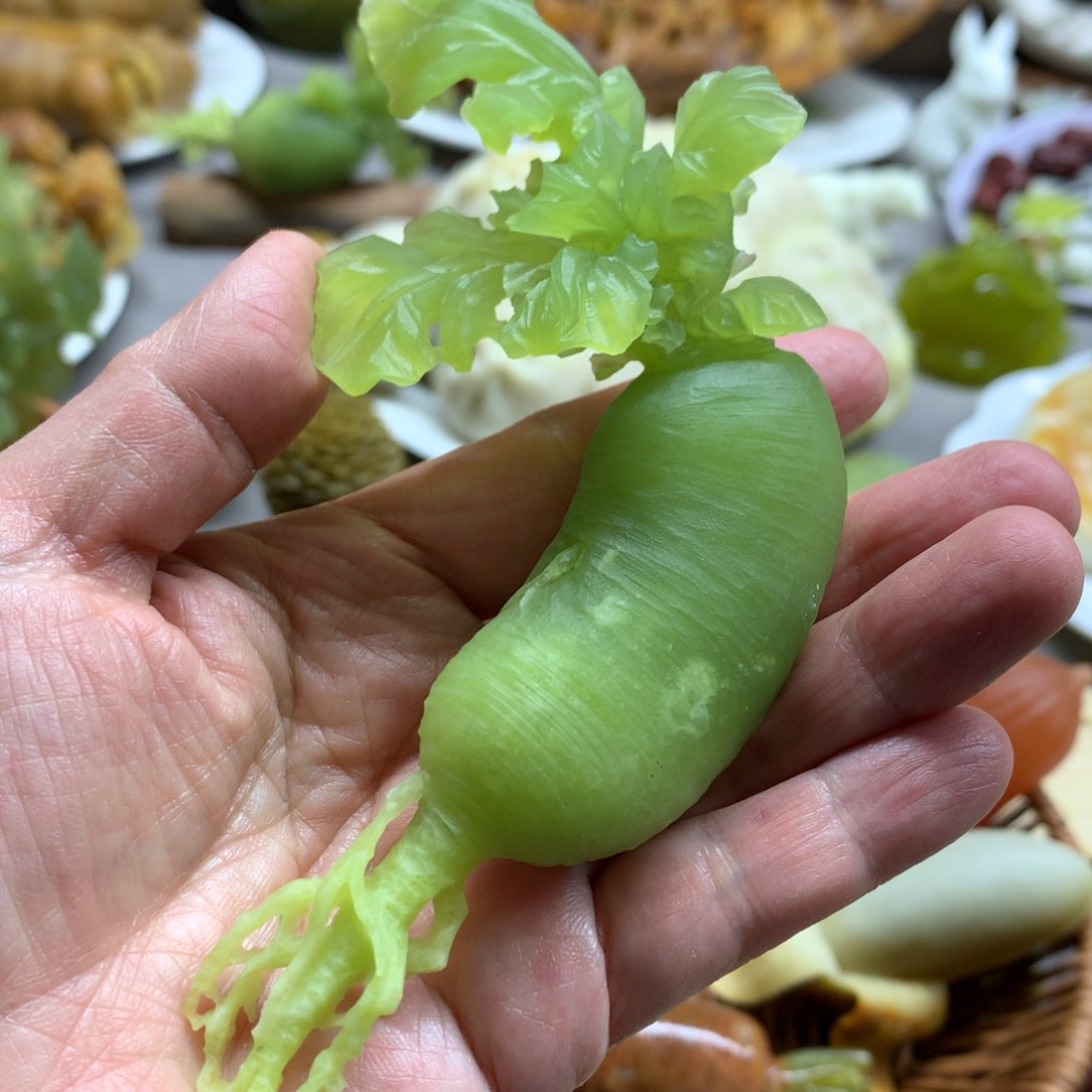 未镶嵌蛇纹石玉摆件