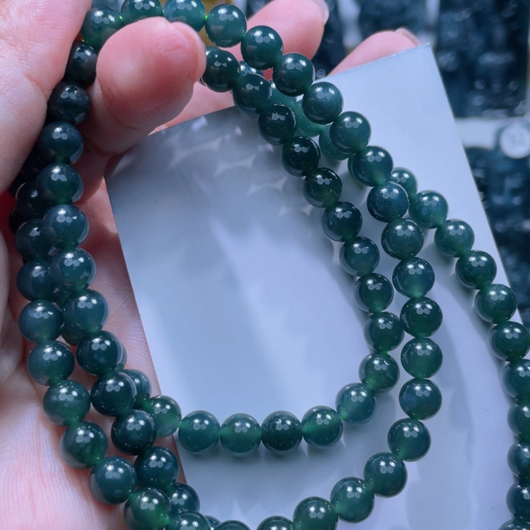 翡翠颈饰未镶嵌本***患