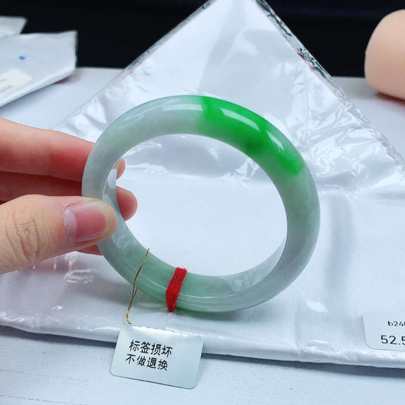 【闪购商品】翡翠手镯未镶嵌天然缅甸a货手镯52+