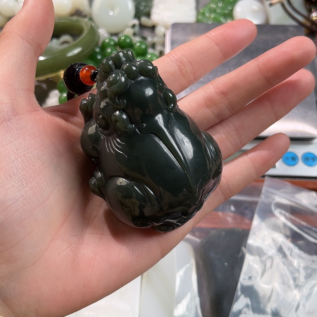 和田玉（青玉）颈饰未镶嵌