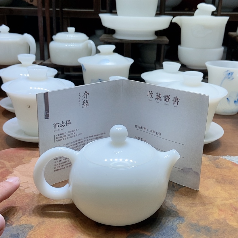 【闪购商品】你自己说呢是你家兄弟吧还是我们