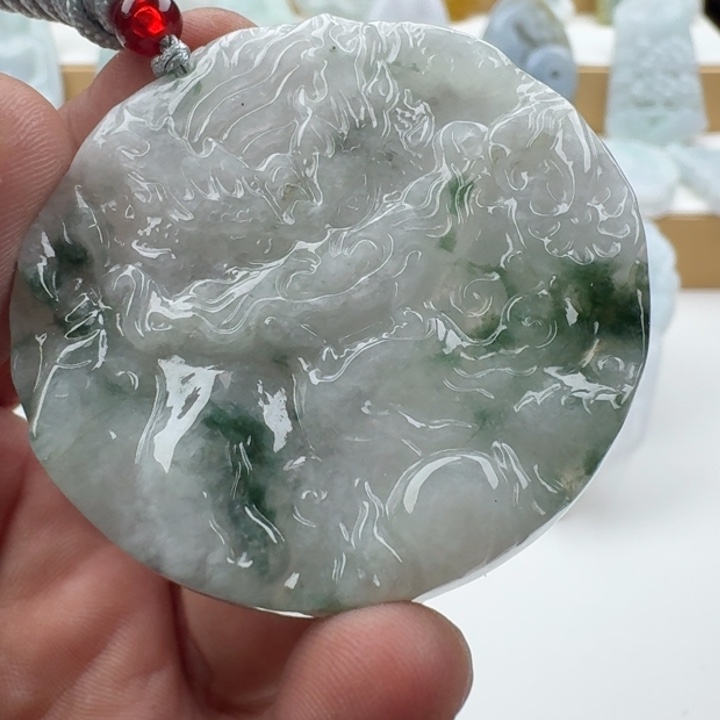 翡翠未镶嵌颈饰天然缅甸A货翡翠