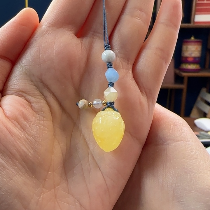 蜜蜡吊坠(赠链)未镶嵌