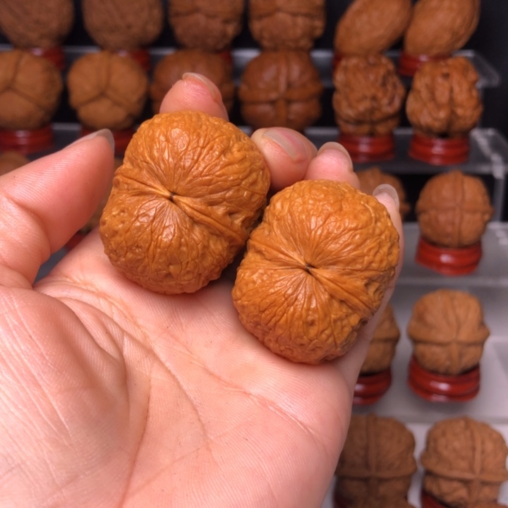 文玩核桃吊坠26鹦鹉元宝