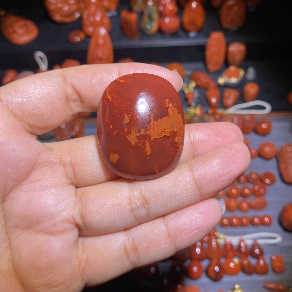 牛血火焰纹无事牌挂件高37宽30mm