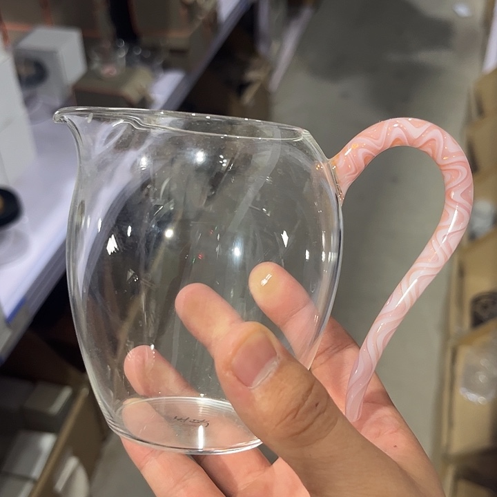 玉见 粉玛瑙熏金 公道杯