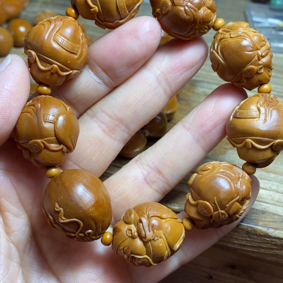 【闪购商品】橄榄核手串/手链八宝财神