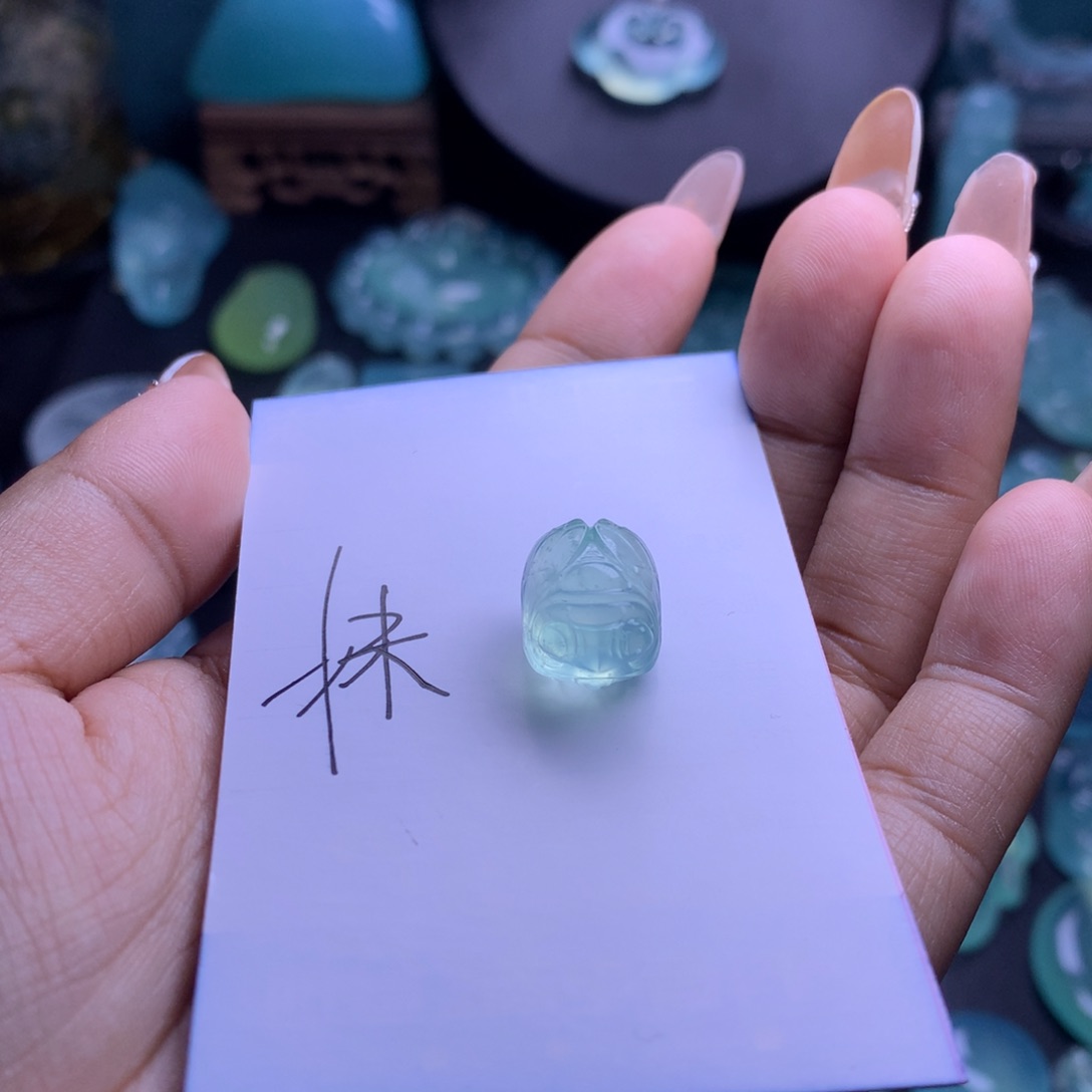 蛇纹石玉一鸣惊人吊坠未镶嵌