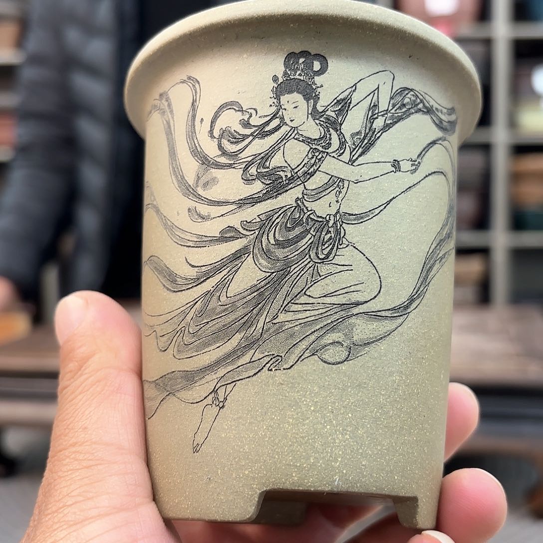 紫砂花盆紫砂的颜色很好看呀