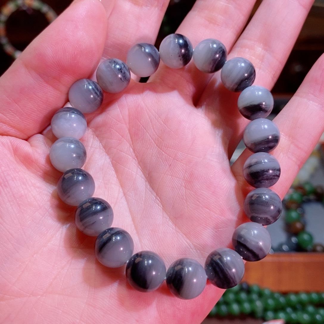 和田玉未镶嵌颈饰很***力