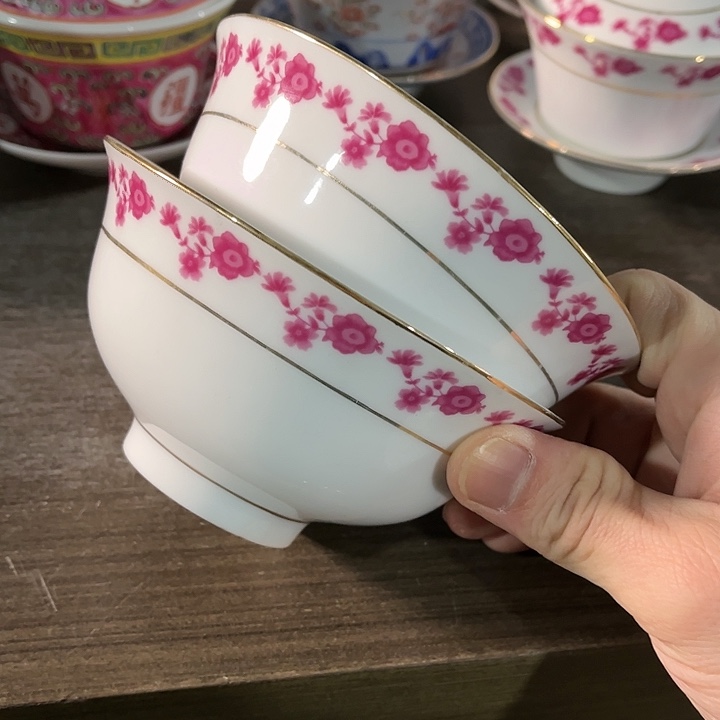 瓷片//////直径12.5厘米。2个。