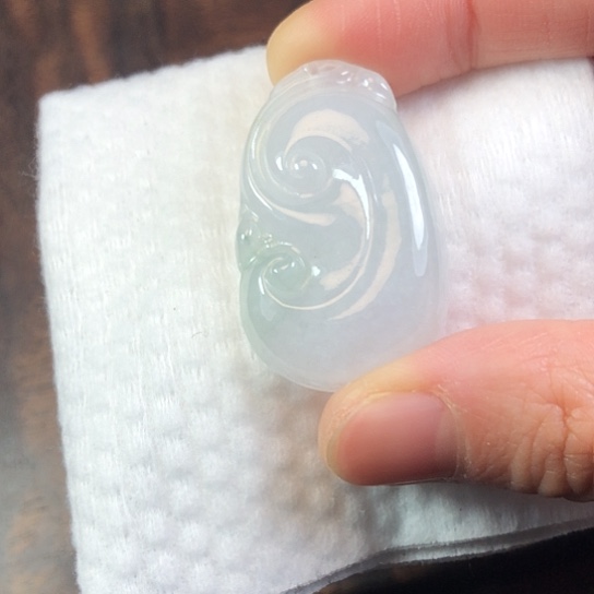 翡翠未镶嵌颈饰缅甸A货，每天下午1点半开播