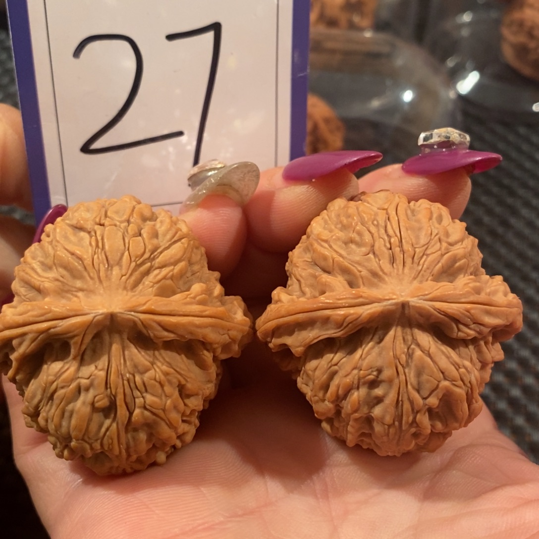 文玩核桃吊坠27球疆全品42尺