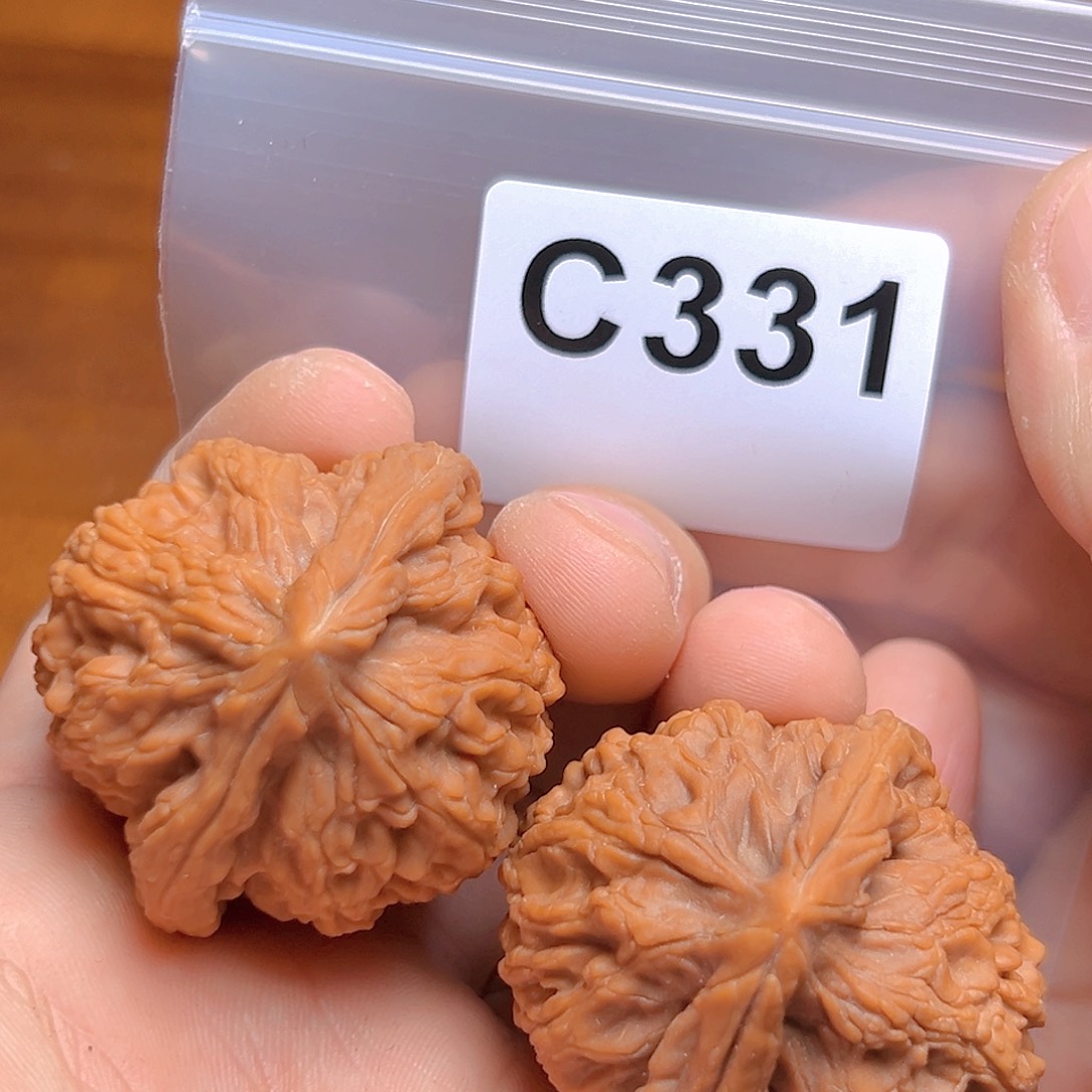 文玩核桃吊坠43大沽石