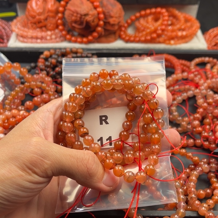 南红玛瑙未镶嵌多样性发货默认微瑕称重7mm