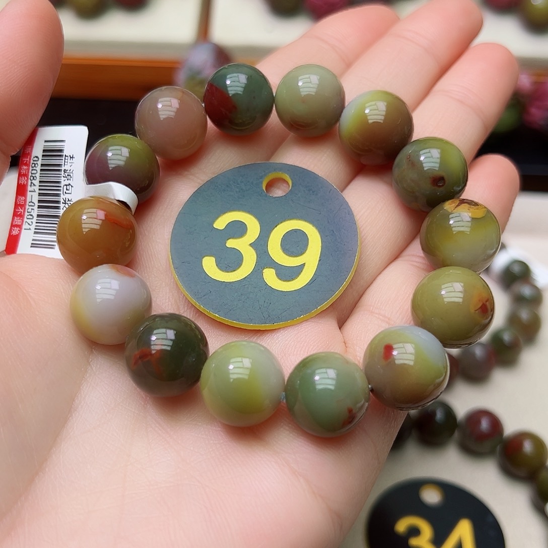 定制石英质玉定制未镶嵌盐源