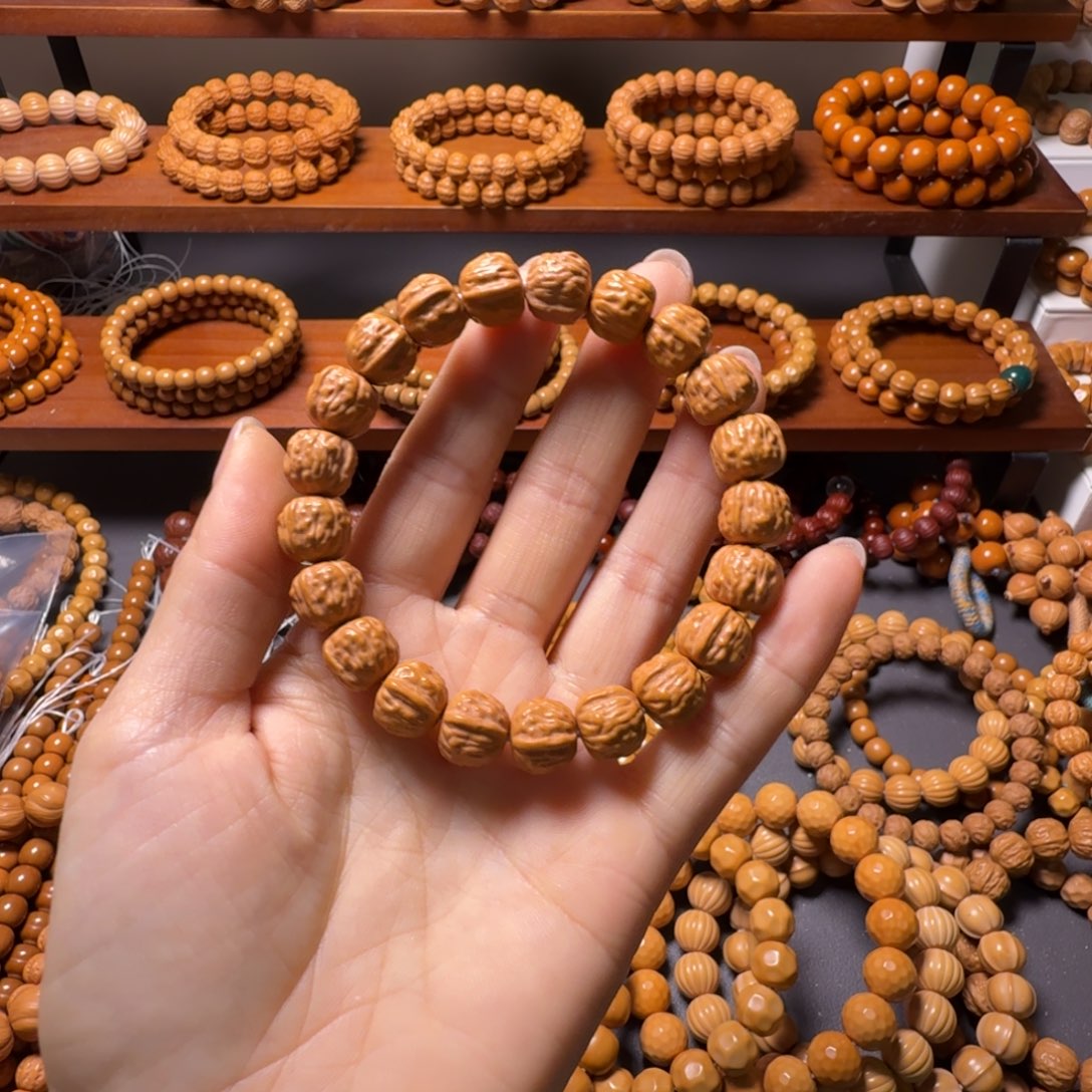 小***_猴头核桃吊坠蛤蟆头