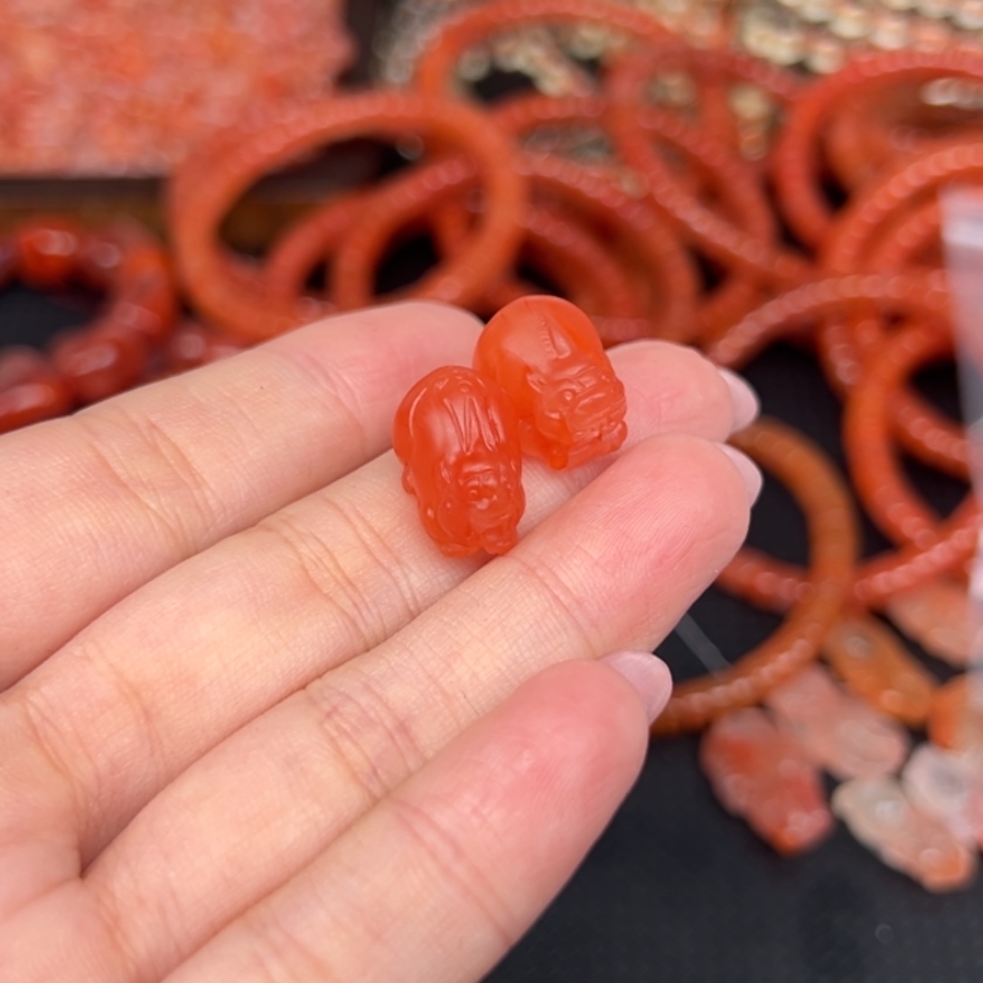 祺***云南红玛瑙未镶嵌吊坠(不含链)