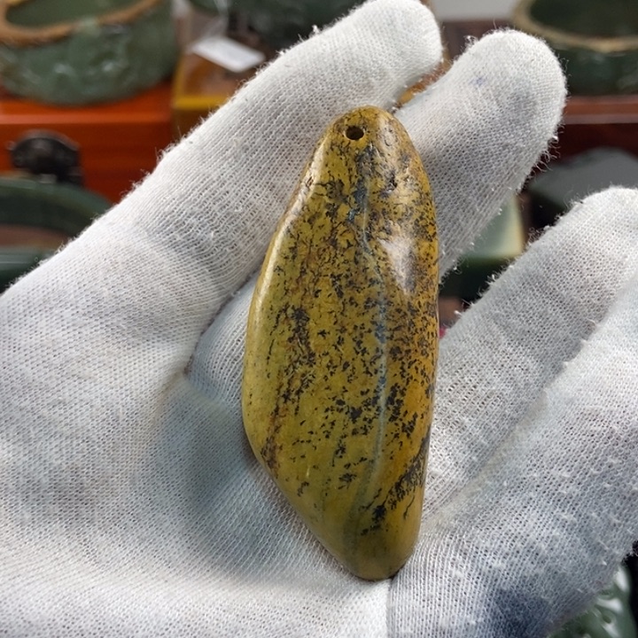 岫岩河磨玉（透闪石质玉）未镶嵌把件五*星
