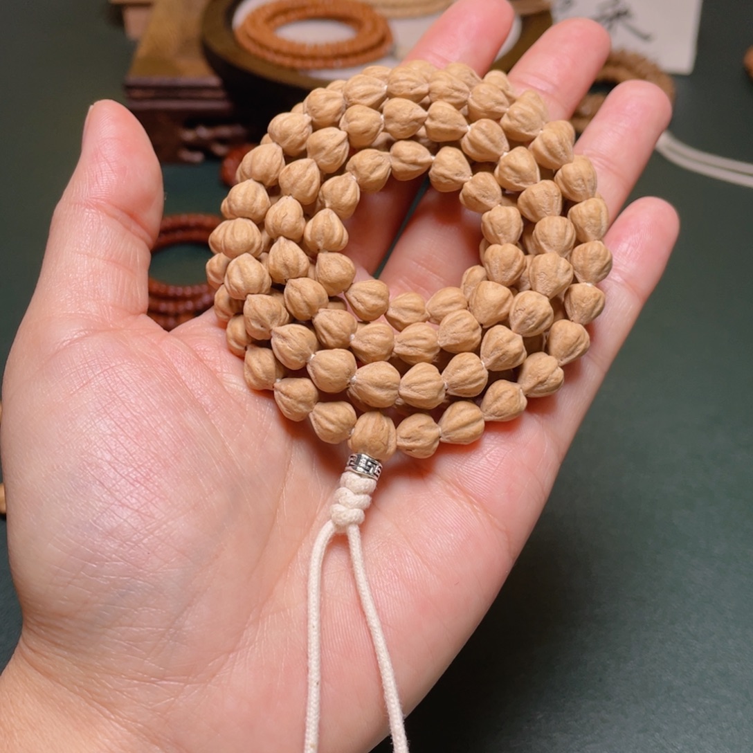 吊坠柏香籽/百香籽绝世莲花长串