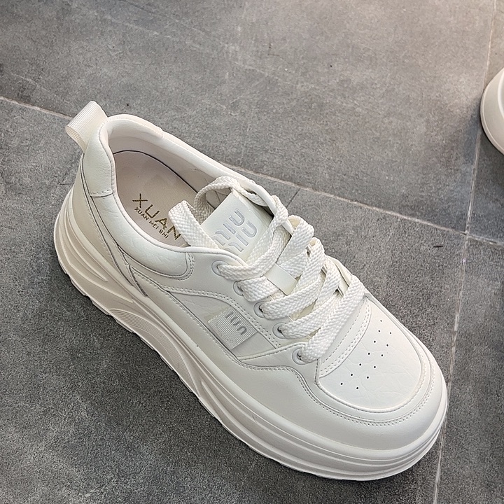 532-40155白色39码